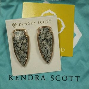 Kendra Scott Kathryn Earrings in Gray Granite